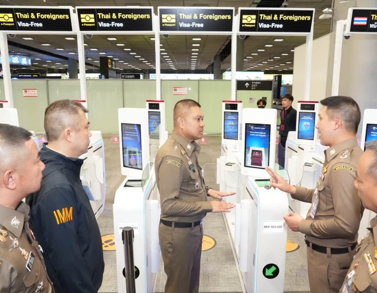 Thailand auto gates Suvarnabhumi-01